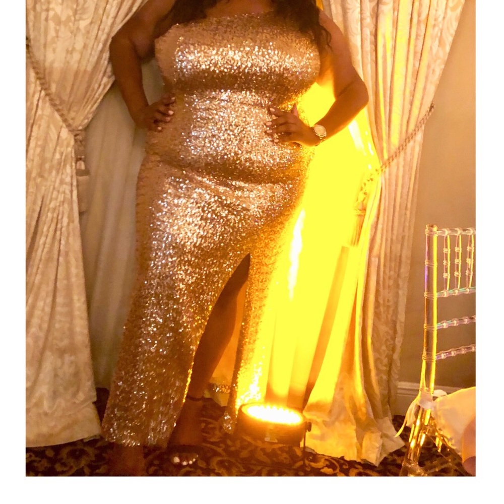 Stunning One Shoulder sequence dress.